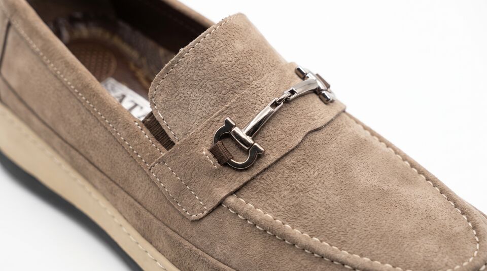 Kum Nubuk Deri Loafer – 570 Model Tokalı